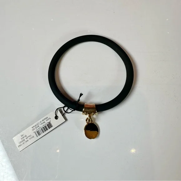 Marc by Marc Jacobs Black Bracelet with Gold Charm NWT - Picture 2 of 3
